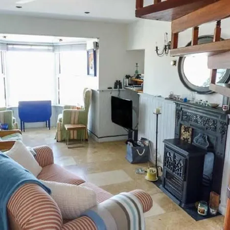 Sea Warrior Дом отдыха